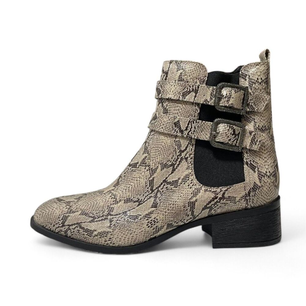 KENNETH COLE Women's Salt Biker Jewel Chelsea Boot, NEW! Size 10
